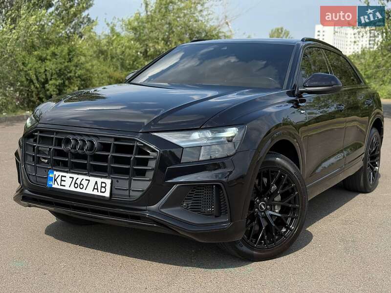 Внедорожник / Кроссовер Audi Q8 2018 в Кривом Роге