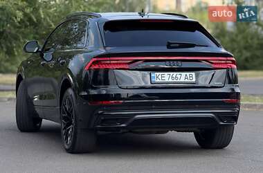 Внедорожник / Кроссовер Audi Q8 2018 в 