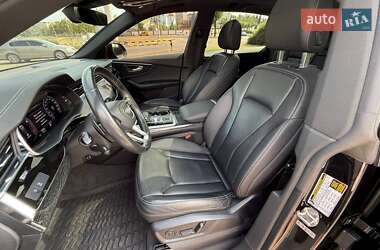 Внедорожник / Кроссовер Audi Q8 2018 в 
