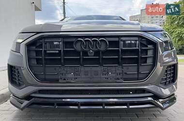 Внедорожник / Кроссовер Audi Q8 2020 в 