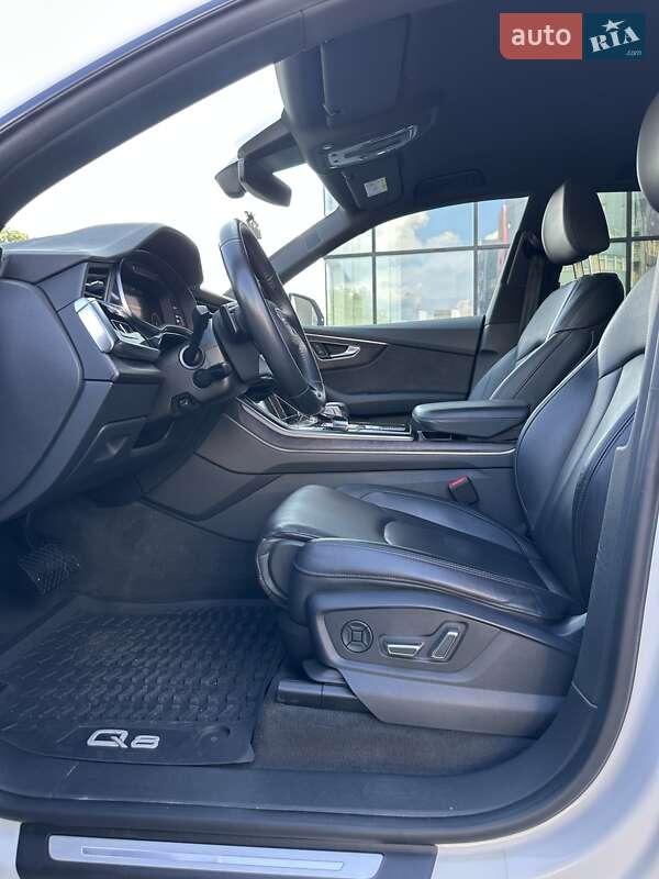 Позашляховик / Кросовер Audi Q8 2019 в Києві