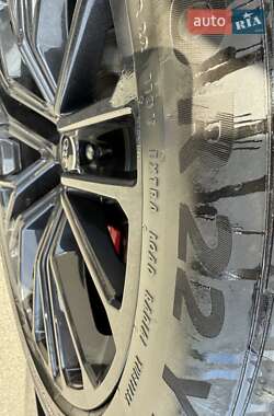 Внедорожник / Кроссовер Audi Q8 2024 в 
