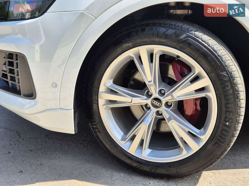 Внедорожник / Кроссовер Audi Q8 2021 в Ровно фото 7 Внедорожник / Кроссовер Audi Q8 2021 в Ровно