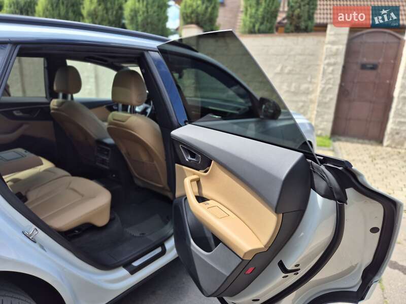 Внедорожник / Кроссовер Audi Q8 2021 в Ровно фото 48 Внедорожник / Кроссовер Audi Q8 2021 в Ровно