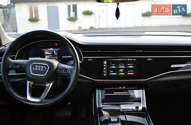 Внедорожник / Кроссовер Audi Q8 2019 в 