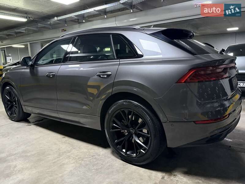 Позашляховик / Кросовер Audi Q8 2019 в Києві