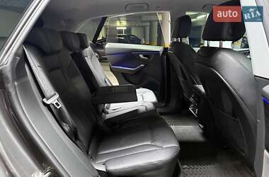 Внедорожник / Кроссовер Audi Q8 2019 в 