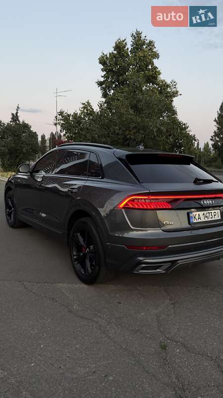 Внедорожник / Кроссовер Audi Q8 2018 в Киеве