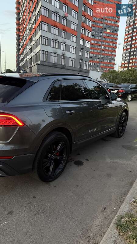 Внедорожник / Кроссовер Audi Q8 2018 в Киеве
