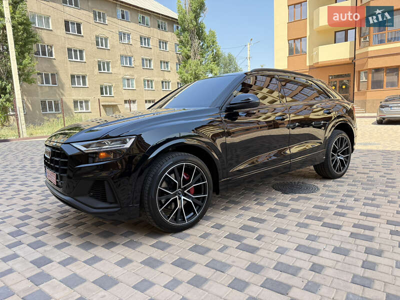 Внедорожник / Кроссовер Audi Q8 2019 в Измаиле