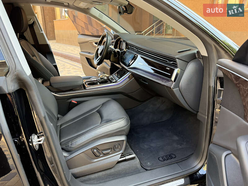 Внедорожник / Кроссовер Audi Q8 2019 в Измаиле