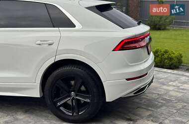 Внедорожник / Кроссовер Audi Q8 2018 в 