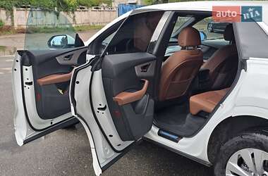 Внедорожник / Кроссовер Audi Q8 2024 в 