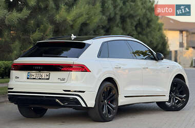 Внедорожник / Кроссовер Audi Q8 2018 в 