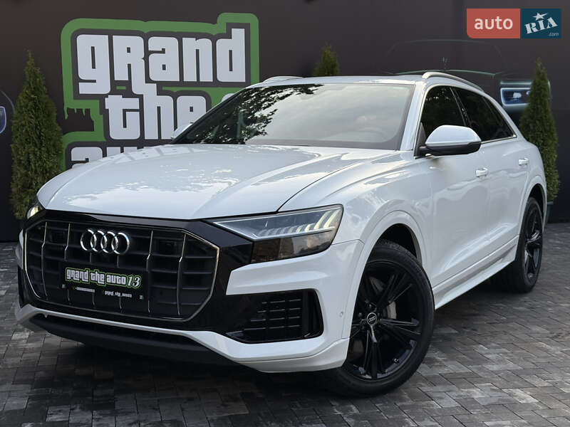 Внедорожник / Кроссовер Audi Q8 2023 в Киеве