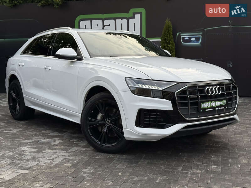 Внедорожник / Кроссовер Audi Q8 2023 в Киеве