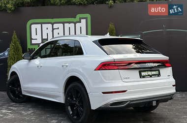 Внедорожник / Кроссовер Audi Q8 2023 в 