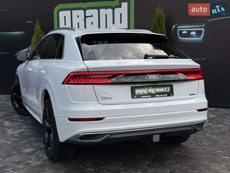 Внедорожник / Кроссовер Audi Q8 2023 в Киеве