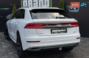 Внедорожник / Кроссовер Audi Q8 2023 в 