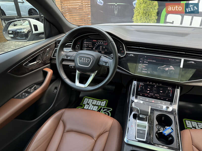 Внедорожник / Кроссовер Audi Q8 2023 в Киеве