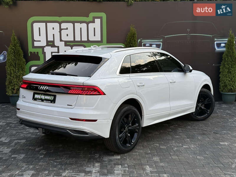 Внедорожник / Кроссовер Audi Q8 2023 в Киеве