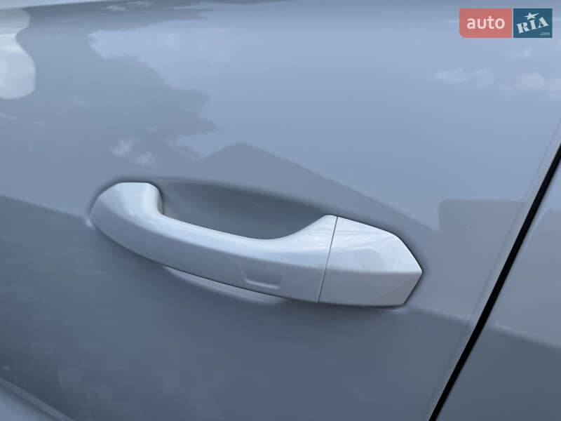 Внедорожник / Кроссовер Audi Q8 2023 в Киеве
