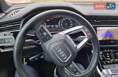 Внедорожник / Кроссовер Audi Q8 2020 в 