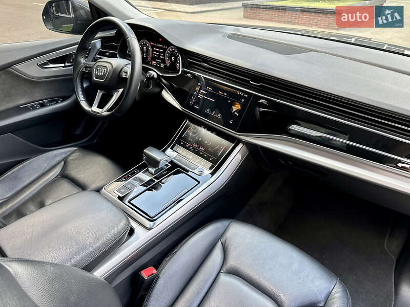 Позашляховик / Кросовер Audi Q8 2019 в Києві