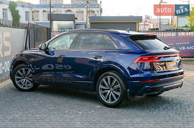 Внедорожник / Кроссовер Audi Q8 2019 в 