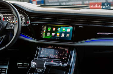 Внедорожник / Кроссовер Audi Q8 2019 в 