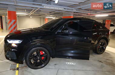 Внедорожник / Кроссовер Audi Q8 2022 в 