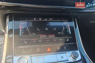 Внедорожник / Кроссовер Audi Q8 2019 в 