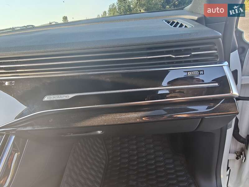 Внедорожник / Кроссовер Audi Q8 2019 в Жовкве