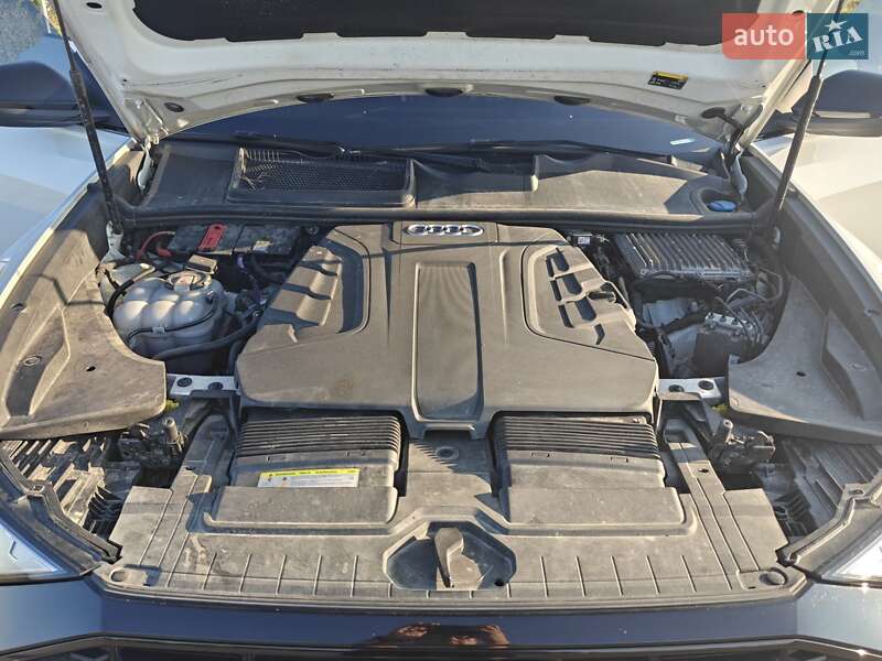 Внедорожник / Кроссовер Audi Q8 2019 в Жовкве
