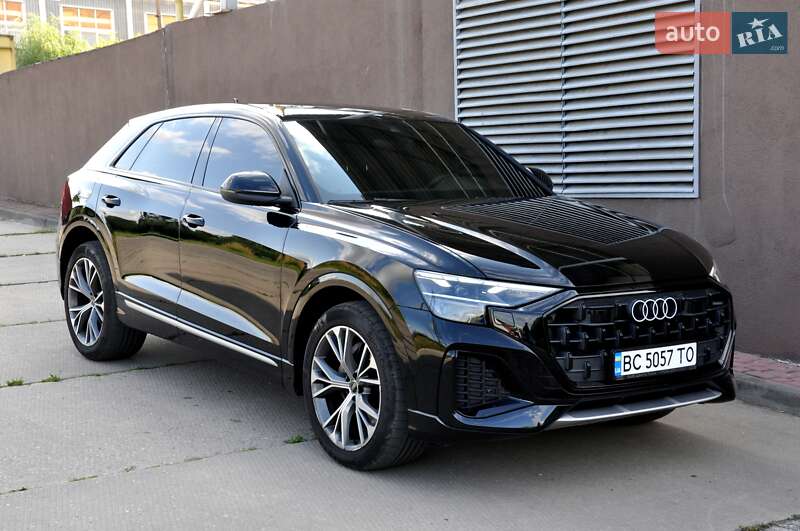 Audi Q8 2023