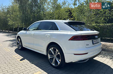 Внедорожник / Кроссовер Audi Q8 2020 в 
