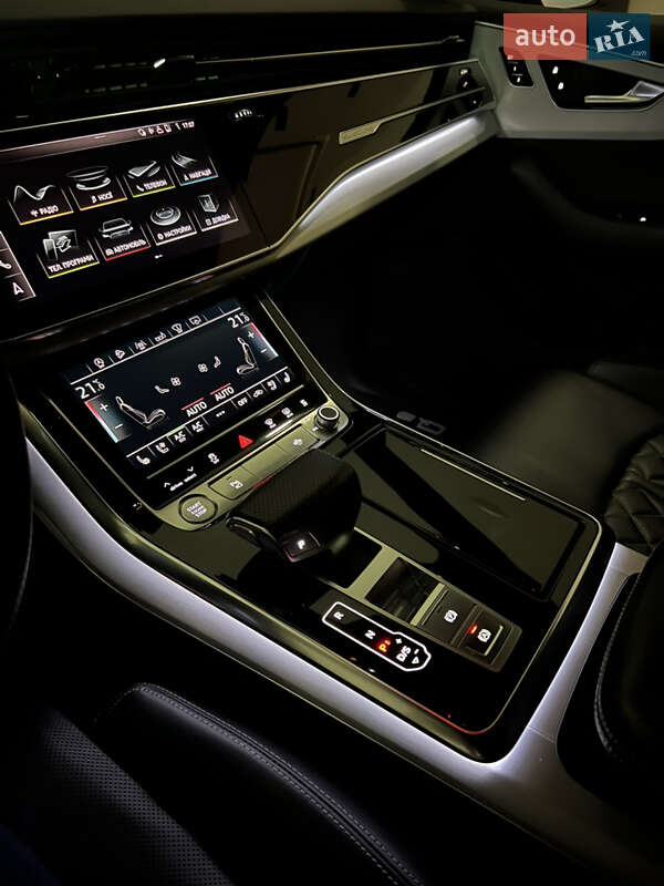 Внедорожник / Кроссовер Audi Q8 2019 в Львове