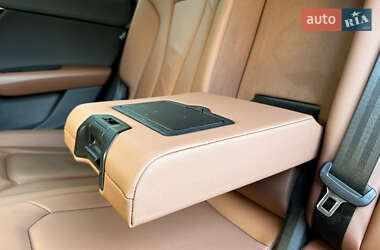 Внедорожник / Кроссовер Audi Q8 2022 в 
