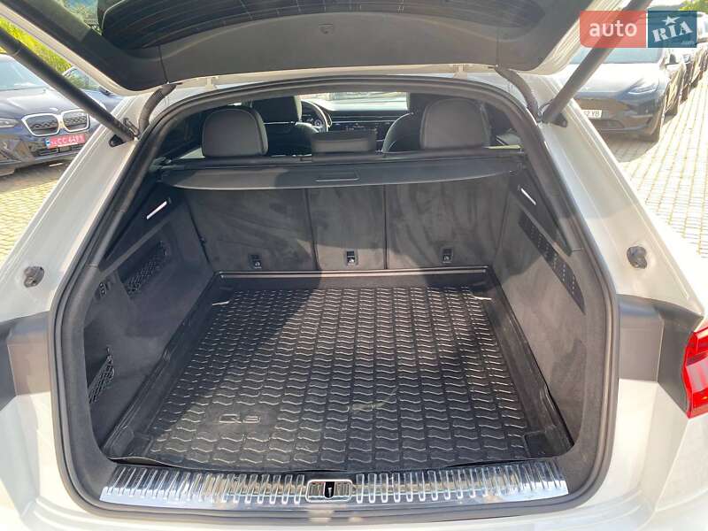 Внедорожник / Кроссовер Audi Q8 2021 в Львове