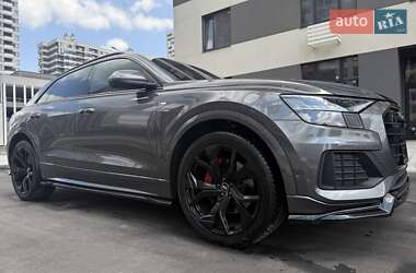 Внедорожник / Кроссовер Audi Q8 2020 в Киеве
