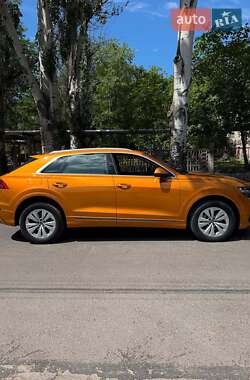 Внедорожник / Кроссовер Audi Q8 2019 в 