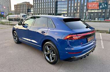 Внедорожник / Кроссовер Audi Q8 2024 в 
