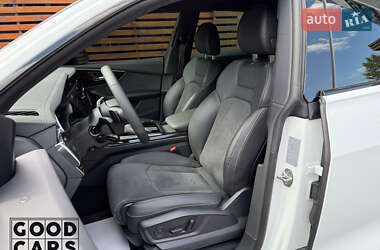 Внедорожник / Кроссовер Audi Q8 2024 в 