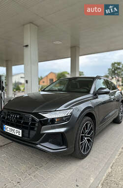 Позашляховик / Кросовер Audi Q8 2019 в Львові