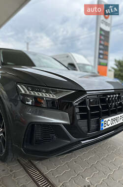 Внедорожник / Кроссовер Audi Q8 2019 в 