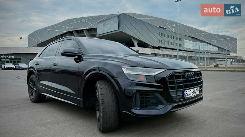 Внедорожник / Кроссовер Audi Q8 2018 в Шептицькому