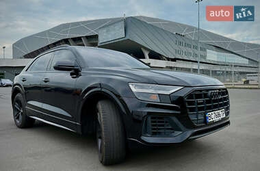 Внедорожник / Кроссовер Audi Q8 2018 в 