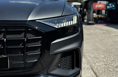 Внедорожник / Кроссовер Audi Q8 2020 в 