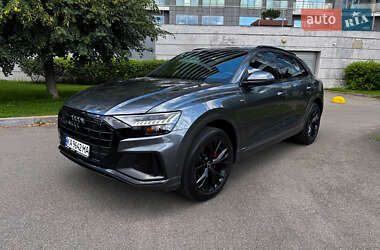 Audi Q8 2021