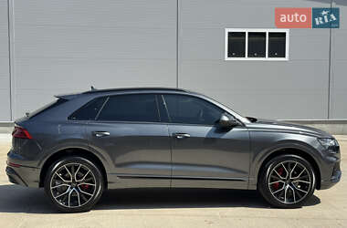 Внедорожник / Кроссовер Audi Q8 2023 в 